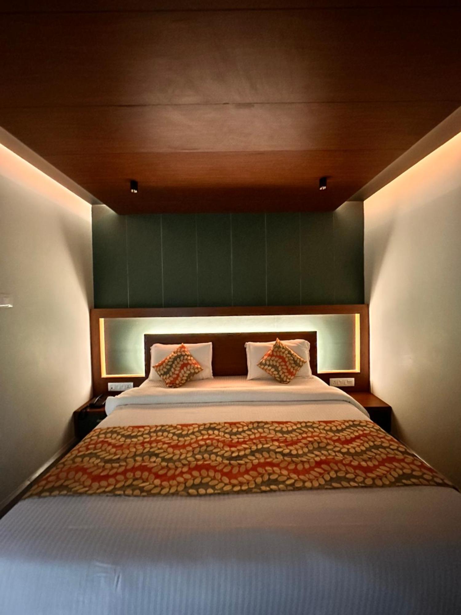 Hotel City Palace Ooty Exterior foto